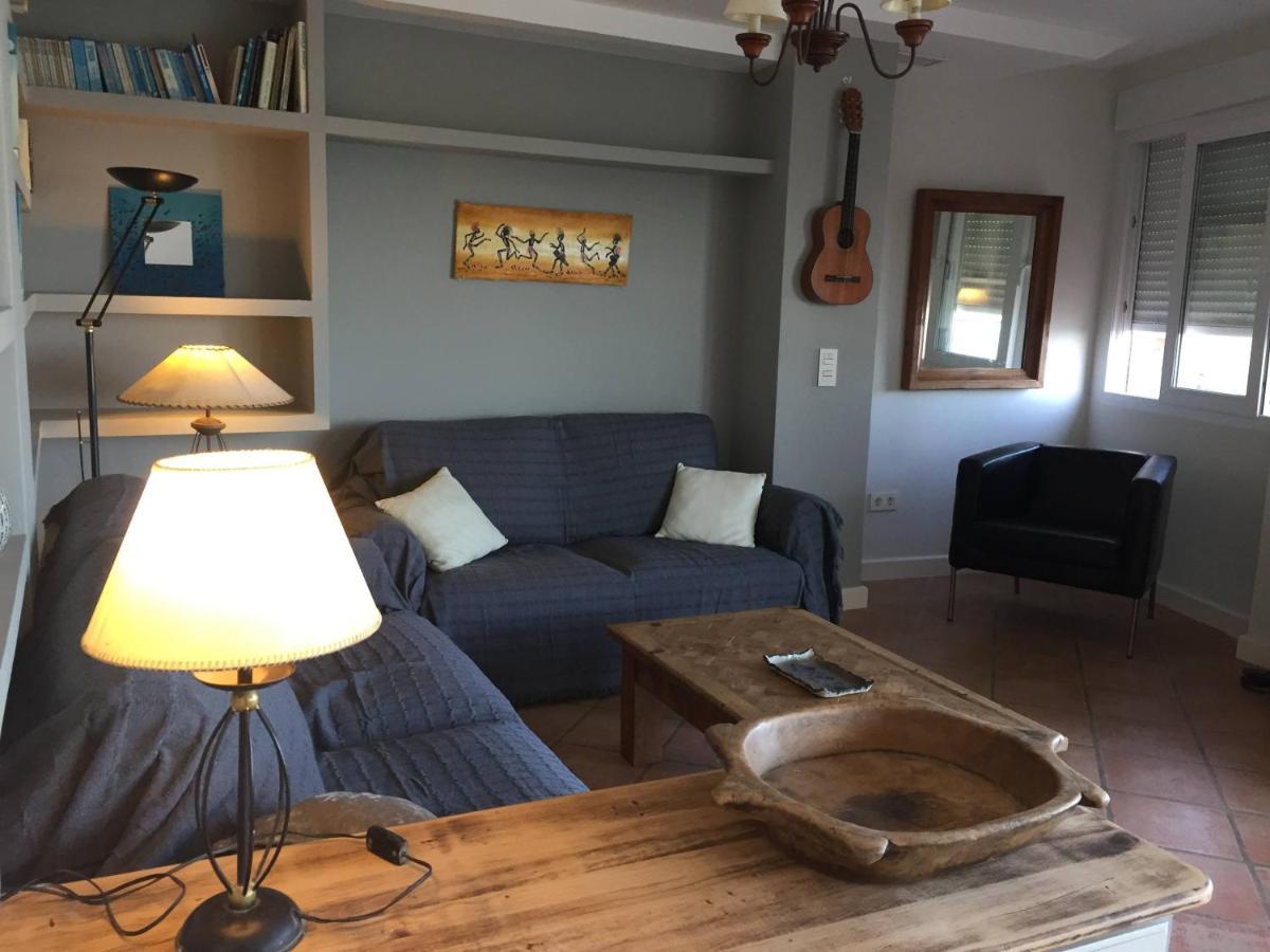 Marina Breeze Apartment Торевиеха Екстериор снимка